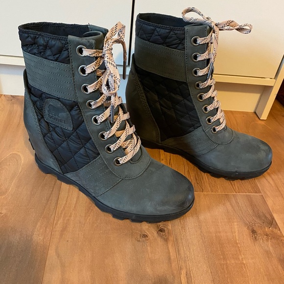 Sorel Lexie Wedge Boots - Picture 7 of 7